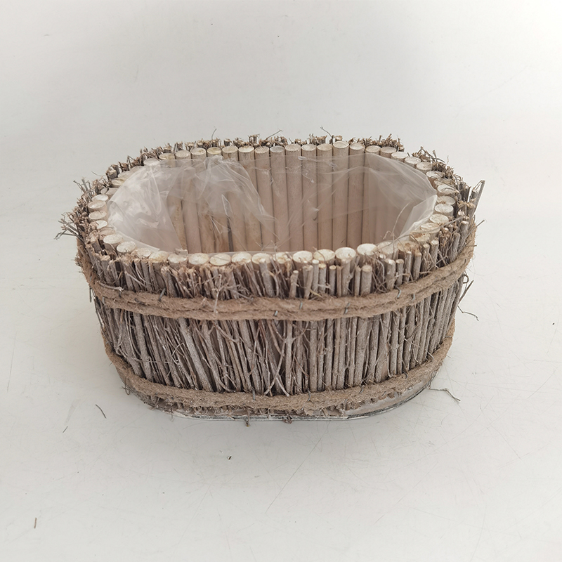 WOODEN DECORATION