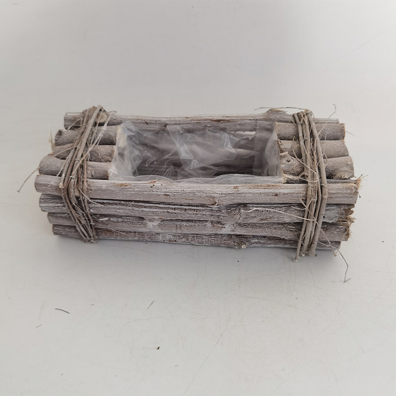 WOODEN DECORATION