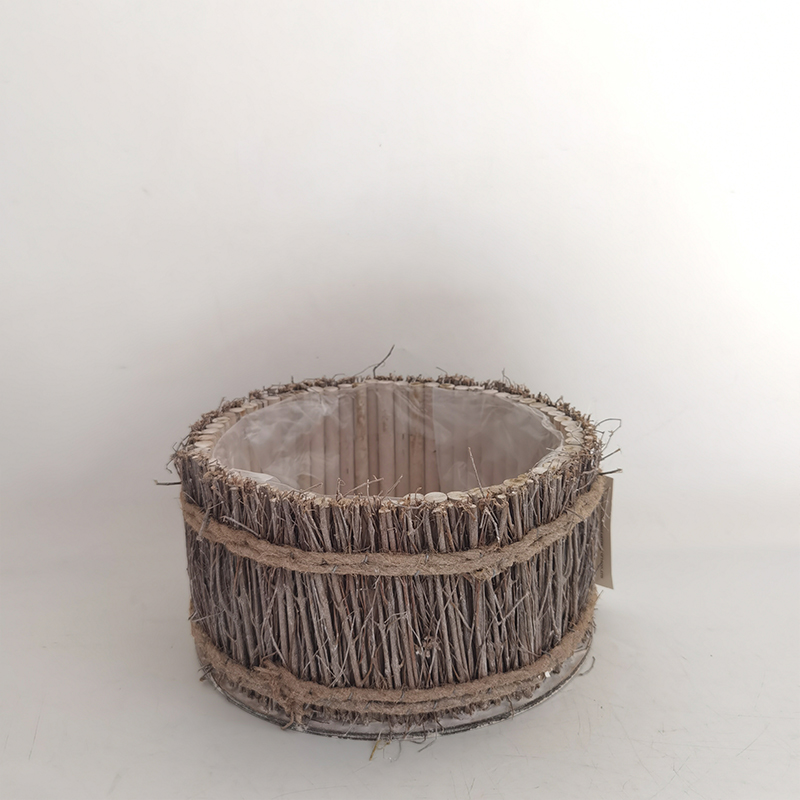 WOODEN DECORATION