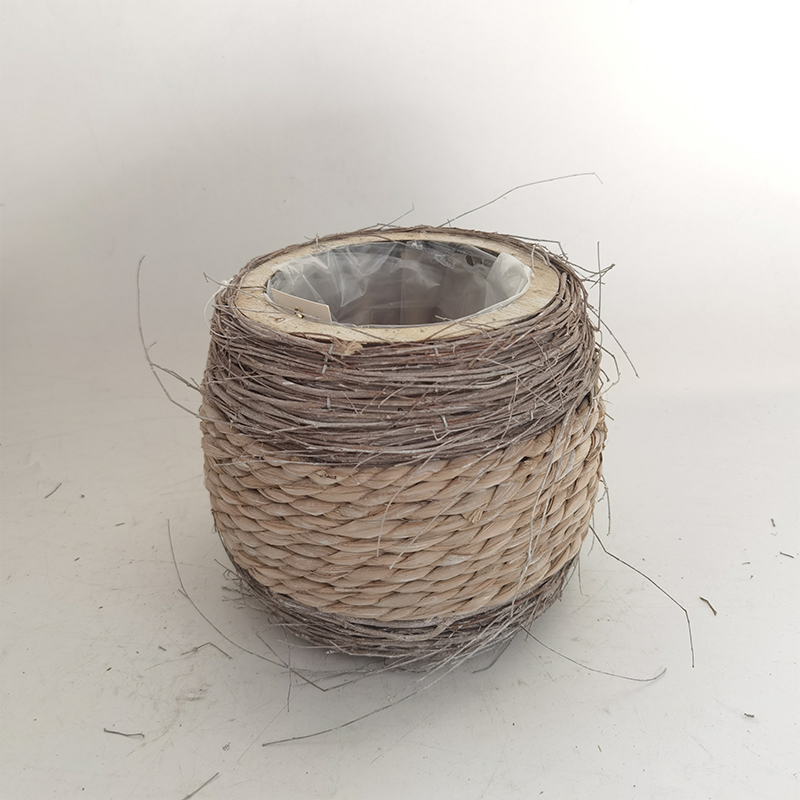 WOODEN DECORATION