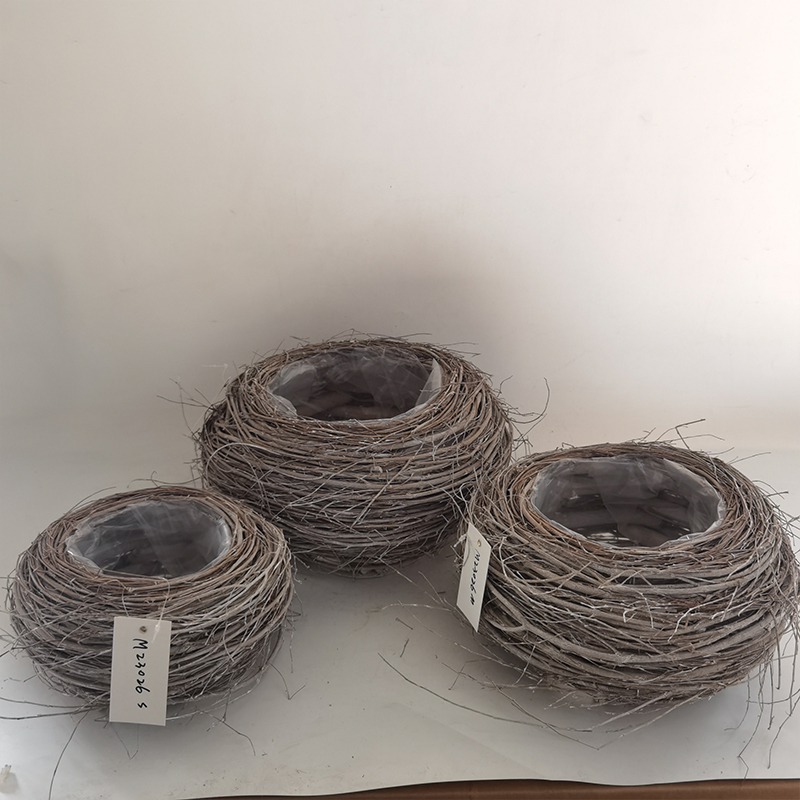 WOODEN DECORATION
