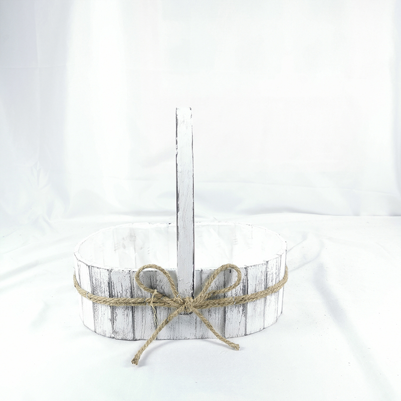 WOODEN DECORATION