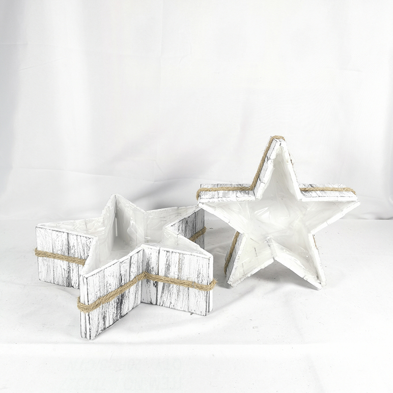 WOODEN DECORATION