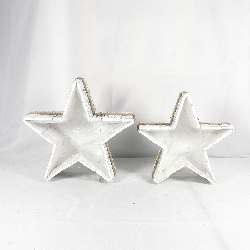 WOODEN DECORATION
