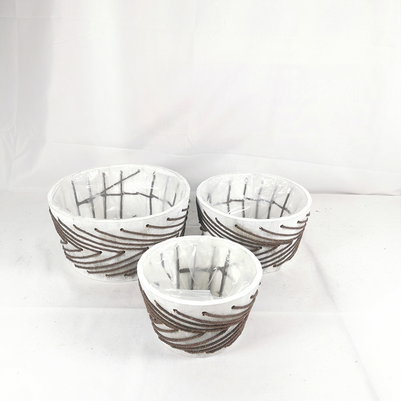 WOODEN DECORATION