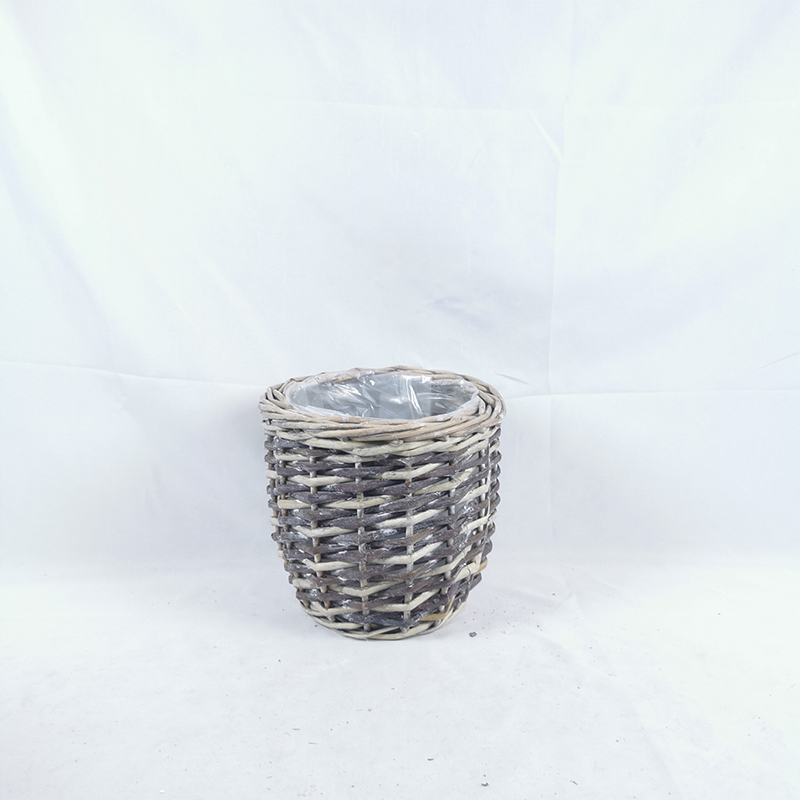 WOODEN DECORATION