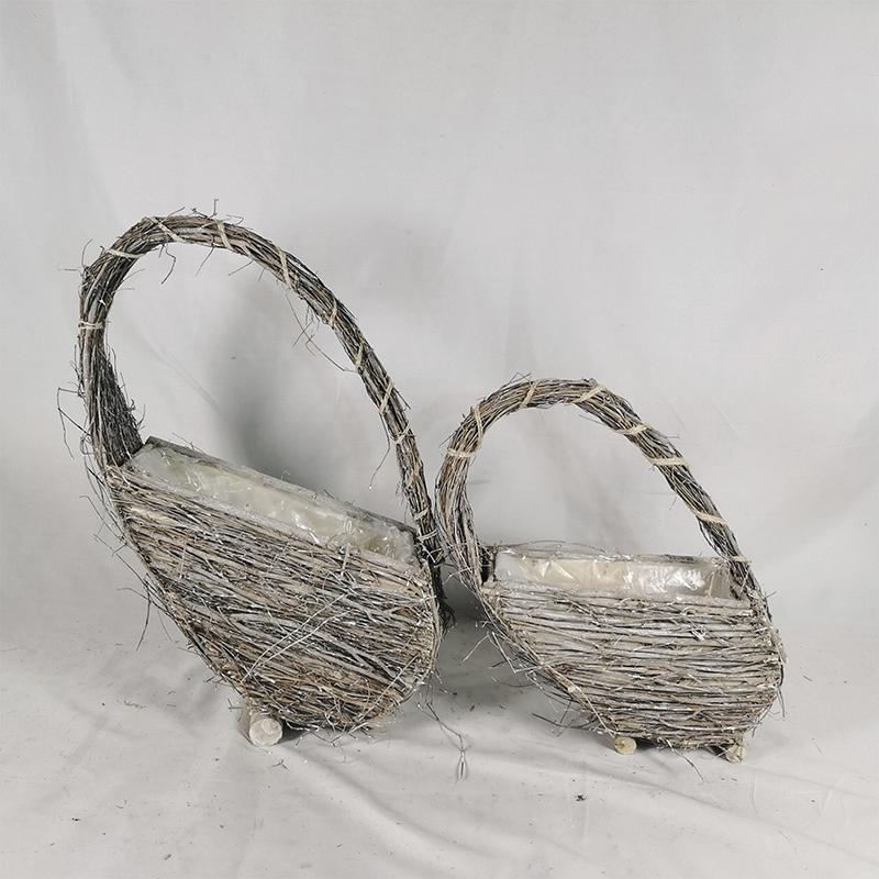 WOODEN DECORATION