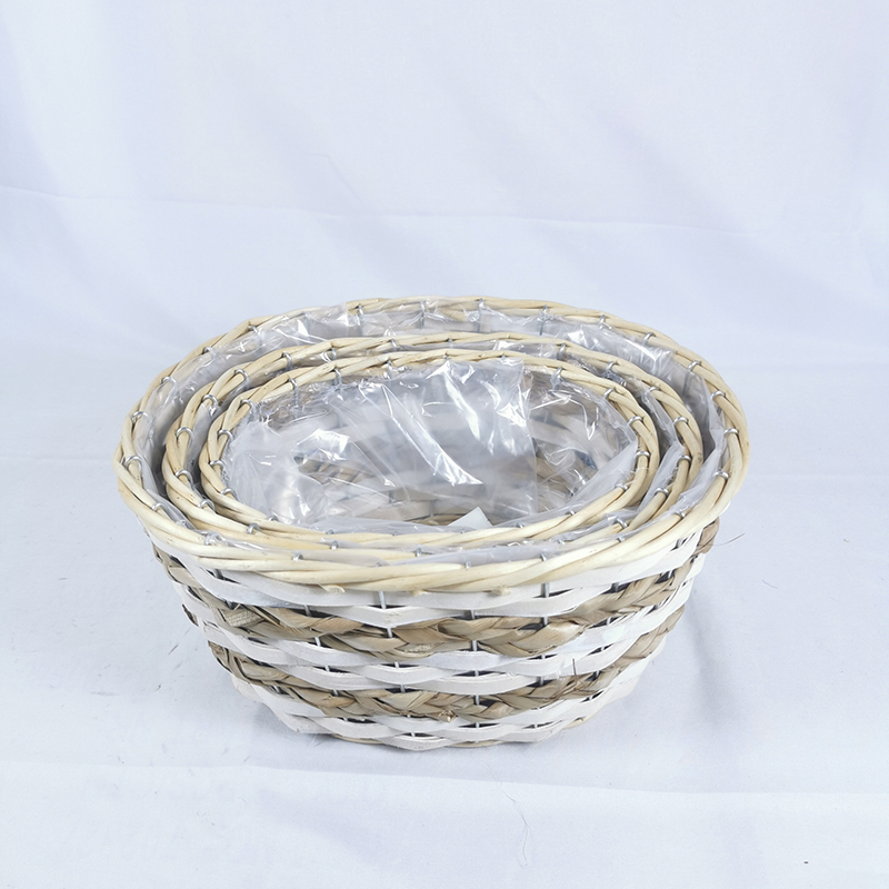 IRON DECORATION