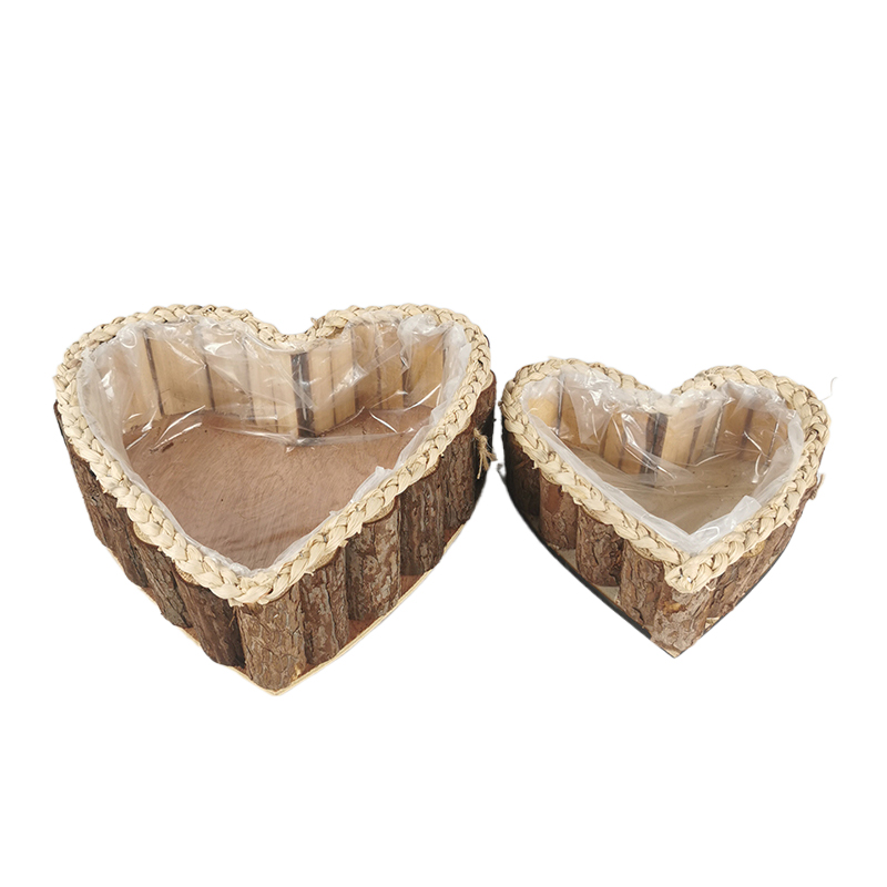 WOODEN DECORATION