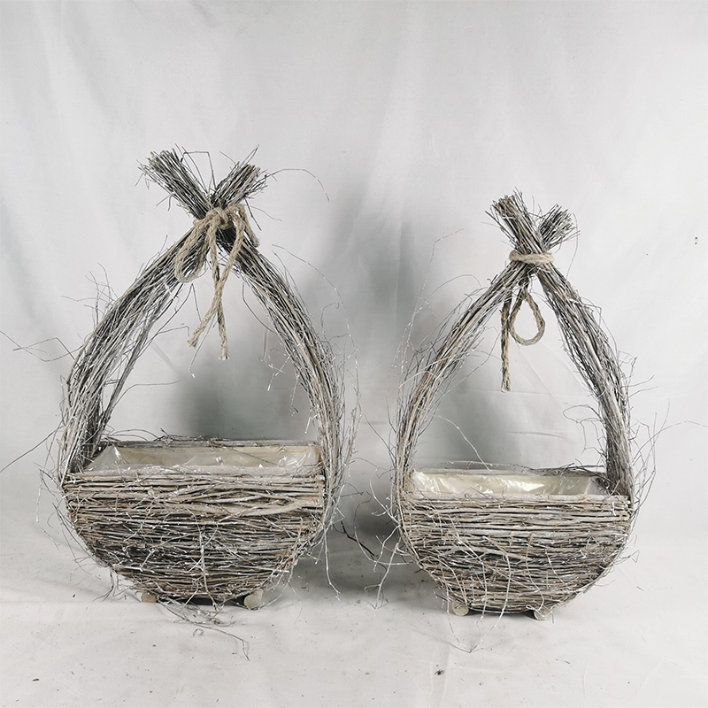 WOODEN DECORATION